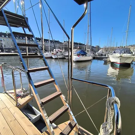 Botel L'oasis Caennais, Peniche Sur Le Port